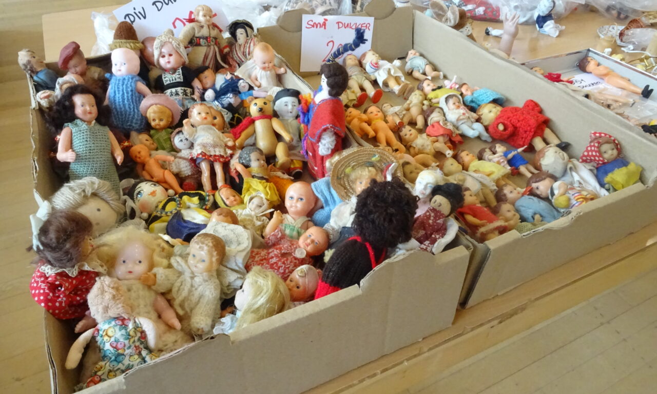 Loppemarked d. 20 Sep. 2025 i teatersalen