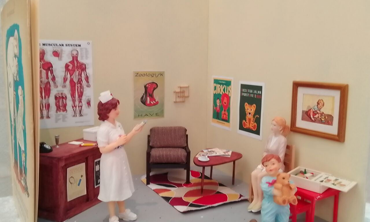 Minis udstilling på Dukkehusfestivallen 2025